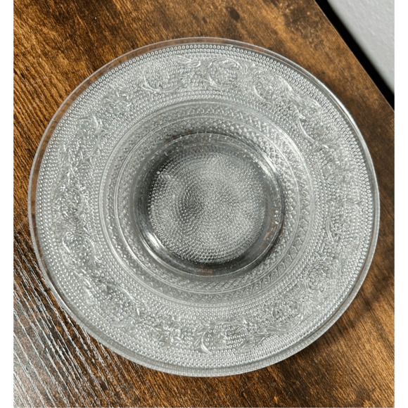 KIG Malaysia Pressed Glass Clear 10" Dinner Plate Fleur de Lis-TRELLIS -Set of 4 - Picture 4 of 12